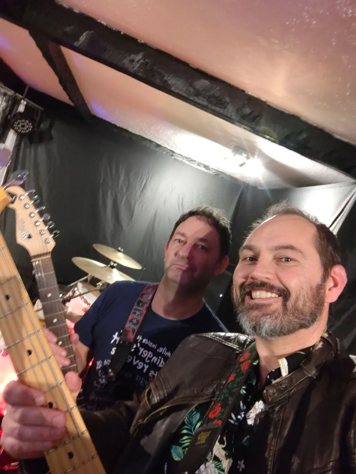 Tony Deaf live