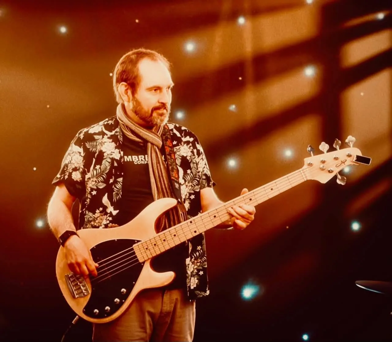 Tony Deaf live